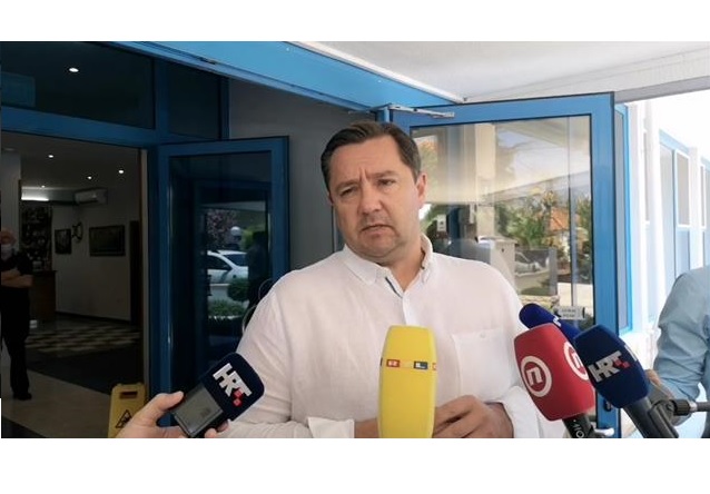 Slika /vijesti/U_tijeku_koordinirani_inspekcijski_nadzori_sanitarnih_i_turističkih_inspektora/200716 koordinirani 1.jpg